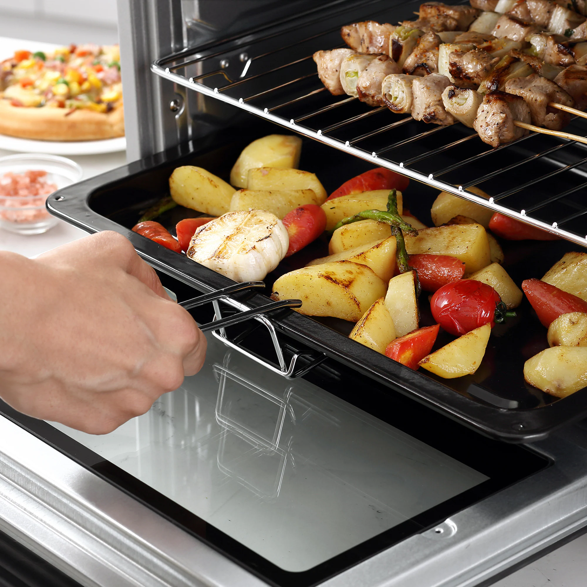HOMCOM Minibackofen mit 32 Liter Fassungsvermögen silber 52,2L x 38,1B x 33,5H cm