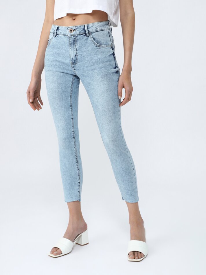 Calça jeans push-up - Azul claro