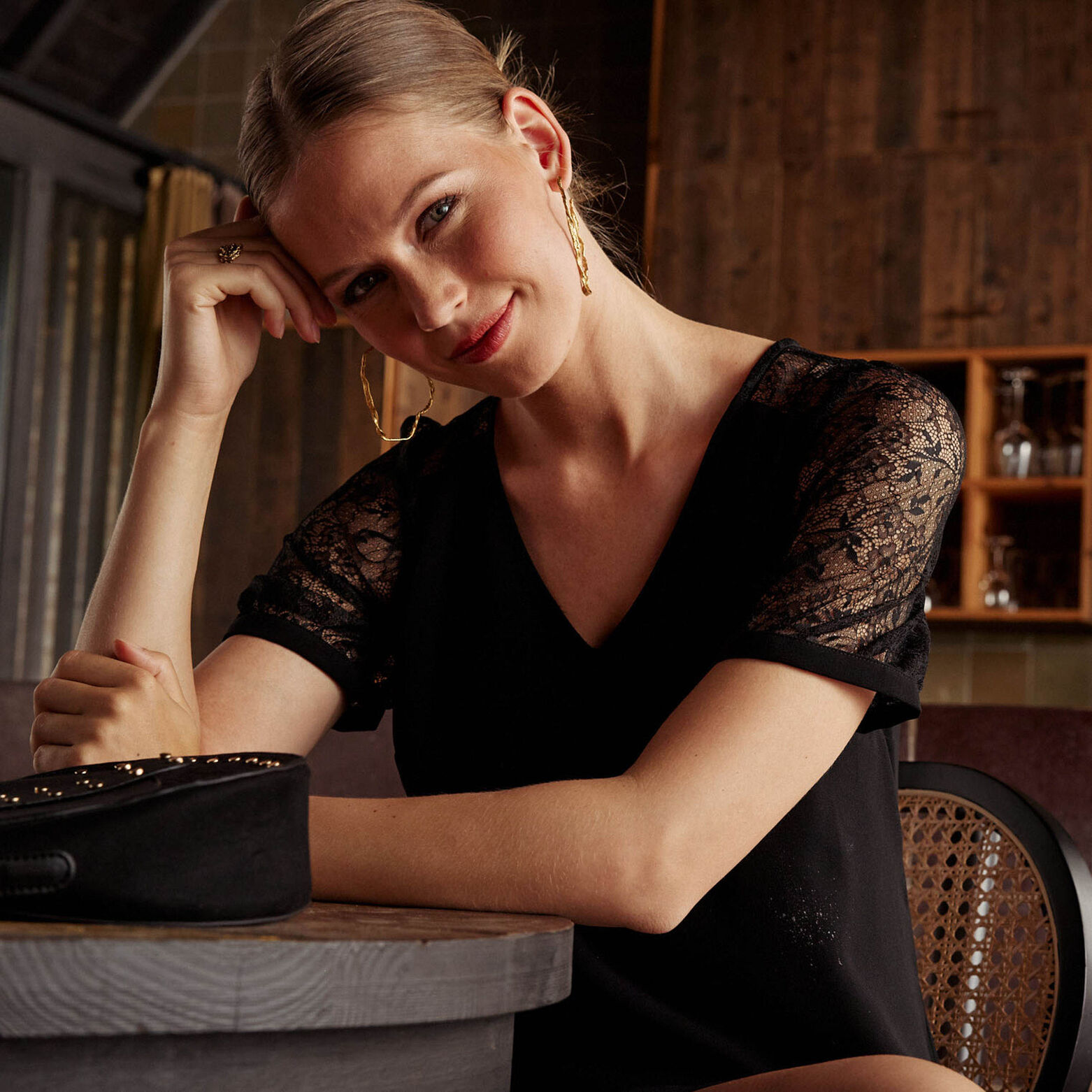 Robe noire femme