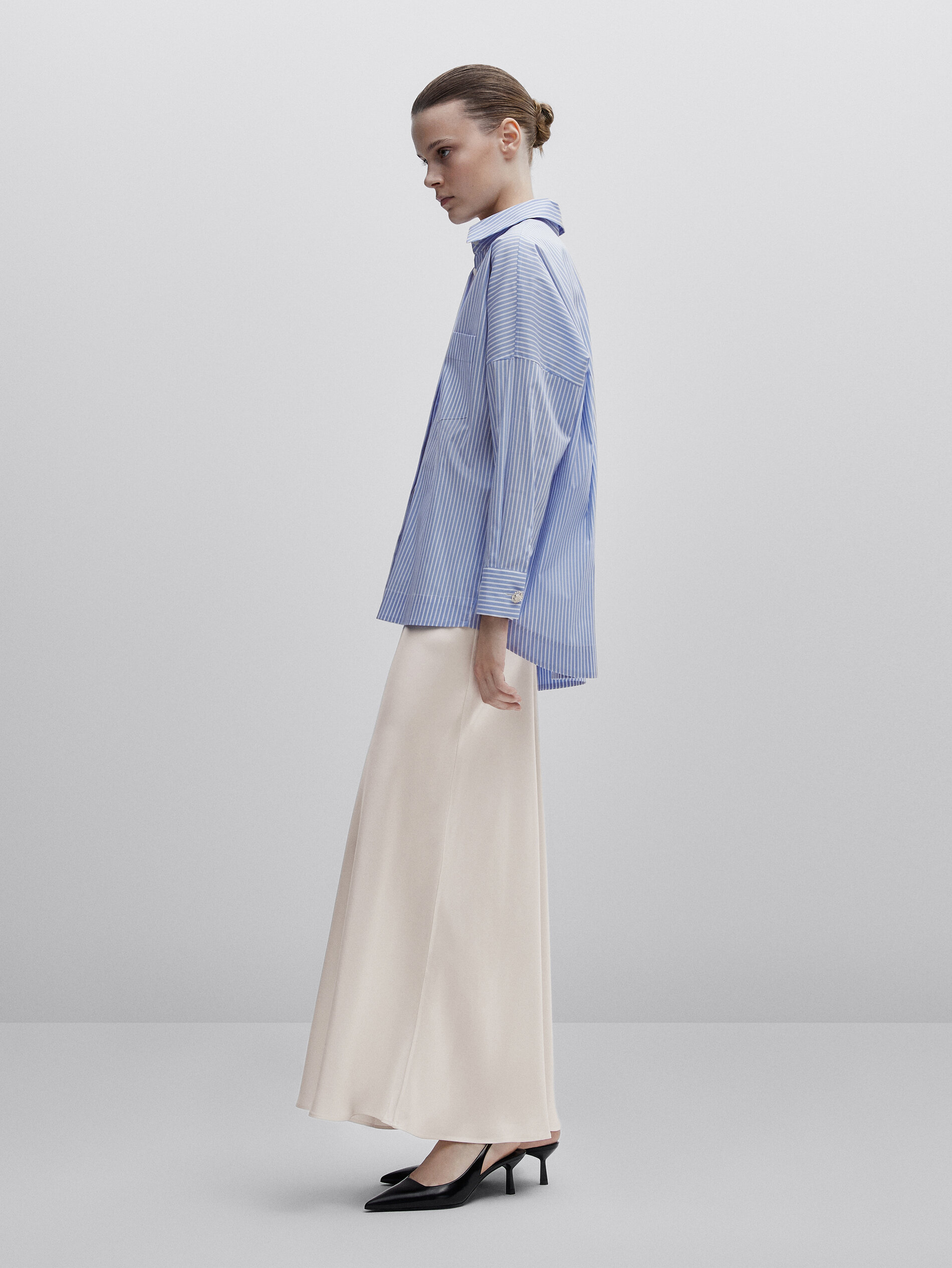 Camisa de popeline listrada com botões de joia - Studio - AZUL