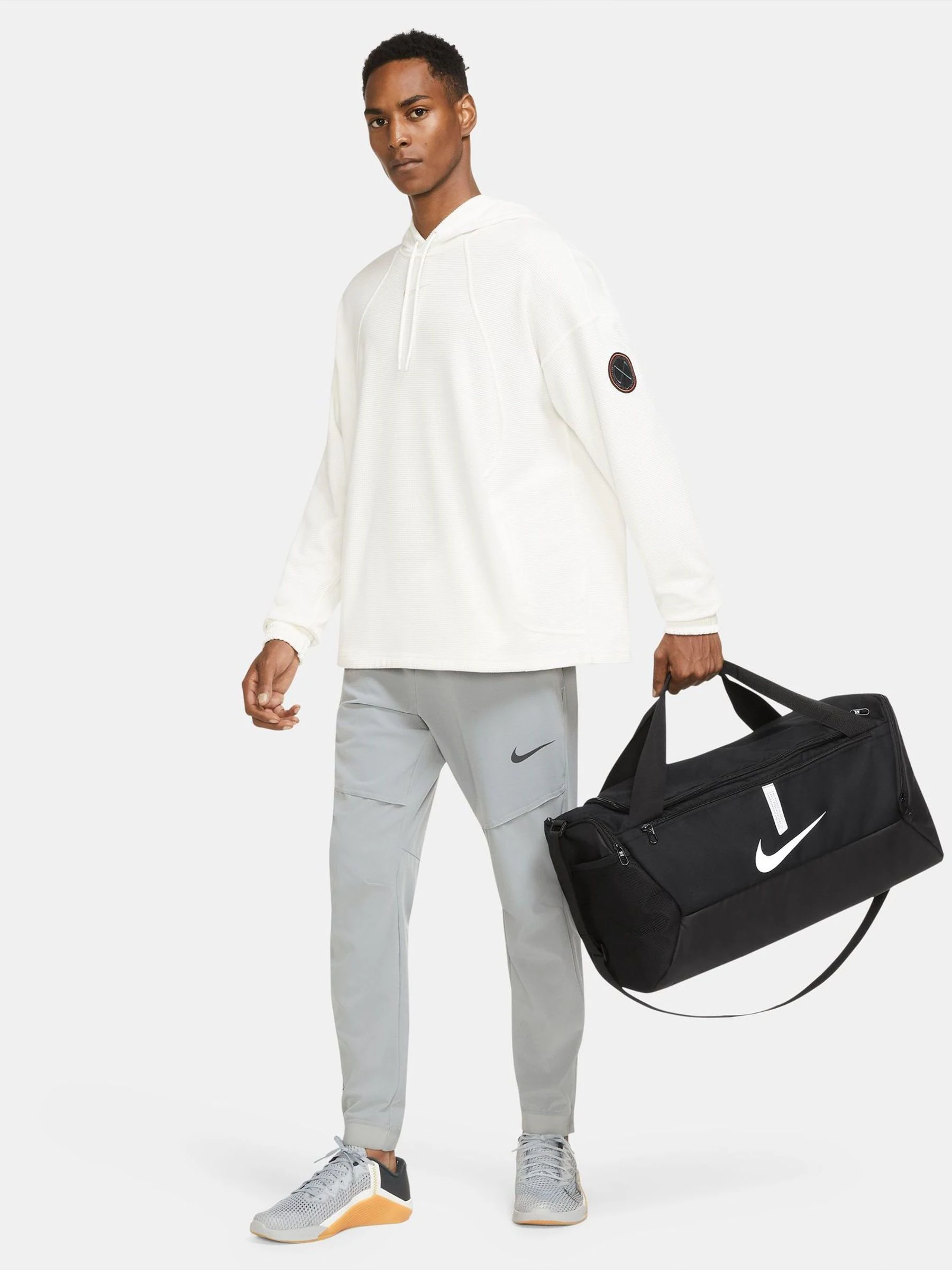 Nike Small Academy Team voetbaltas (41L)