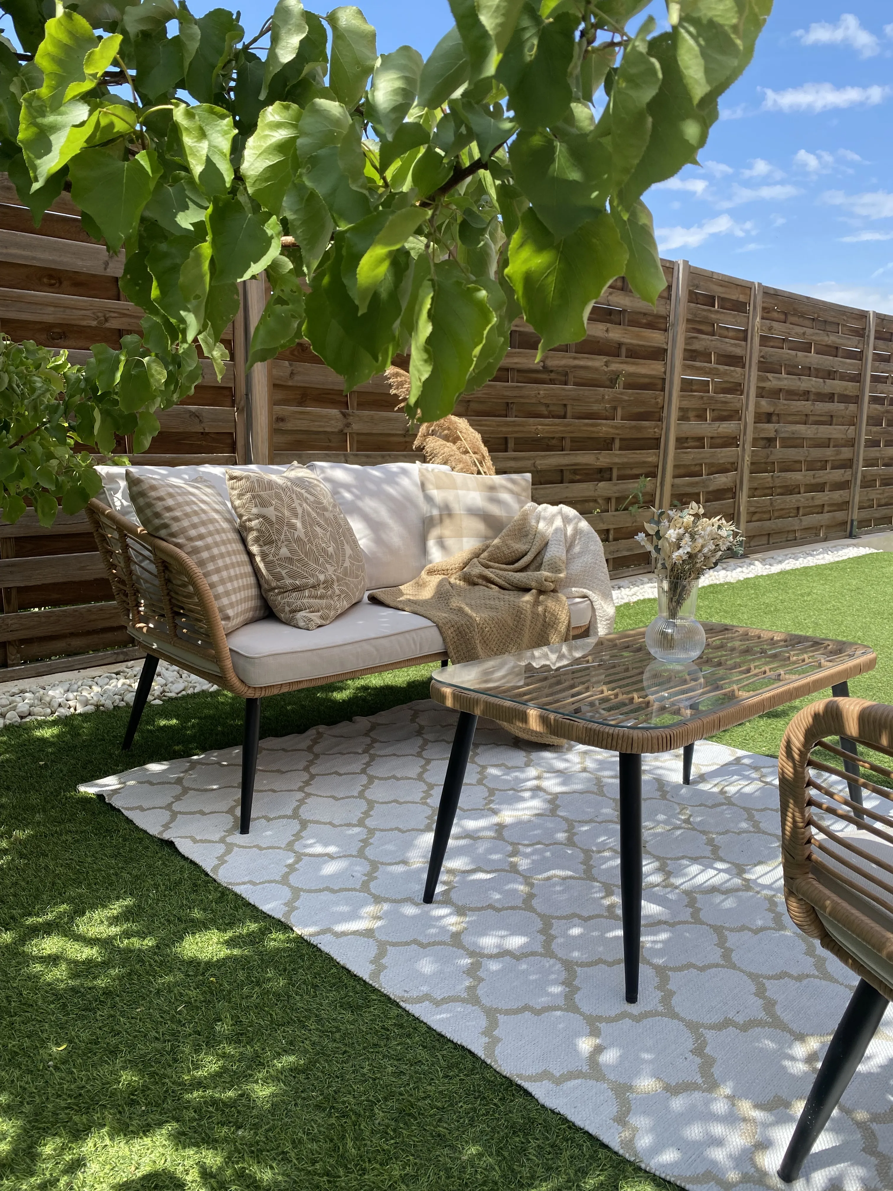 Loungeset met tafel 4-zits CORINTH II PE rotan Natuurlijk
