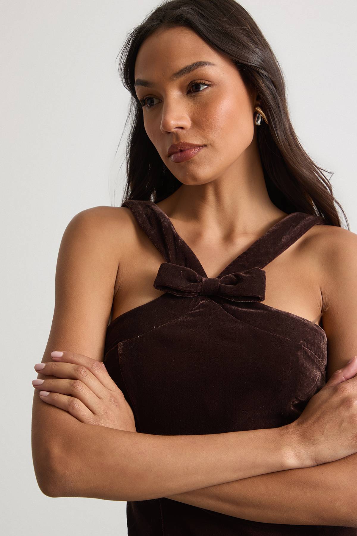 Warehouse Robe Mini Trapèze en Velours avec Nœud Devant