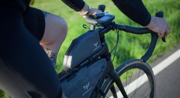 EXPEDITION TOP TUBE PACK 1L Oberrohrtasche  schwarz  1L