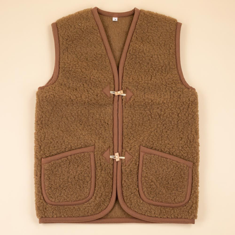 Moonrise dames wollen vest met knoopje bruin