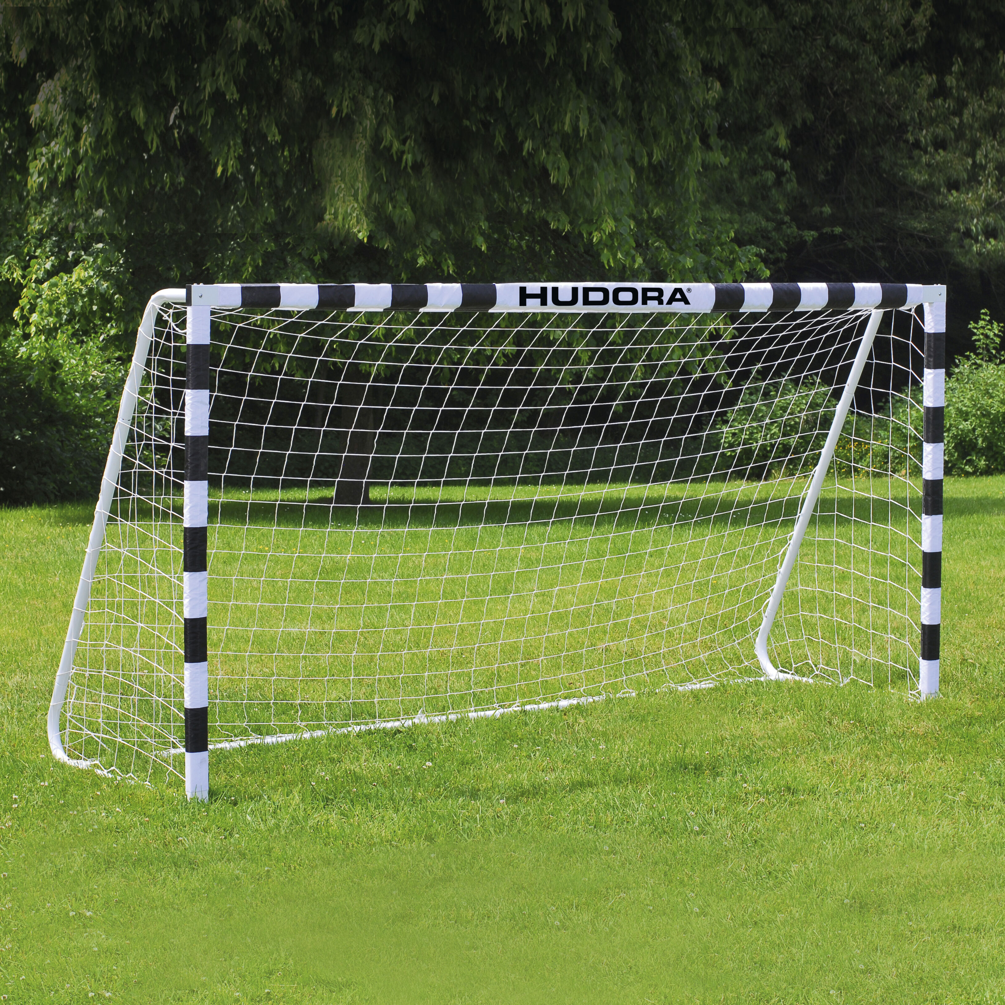 Fussballtor Hudora für den Garten