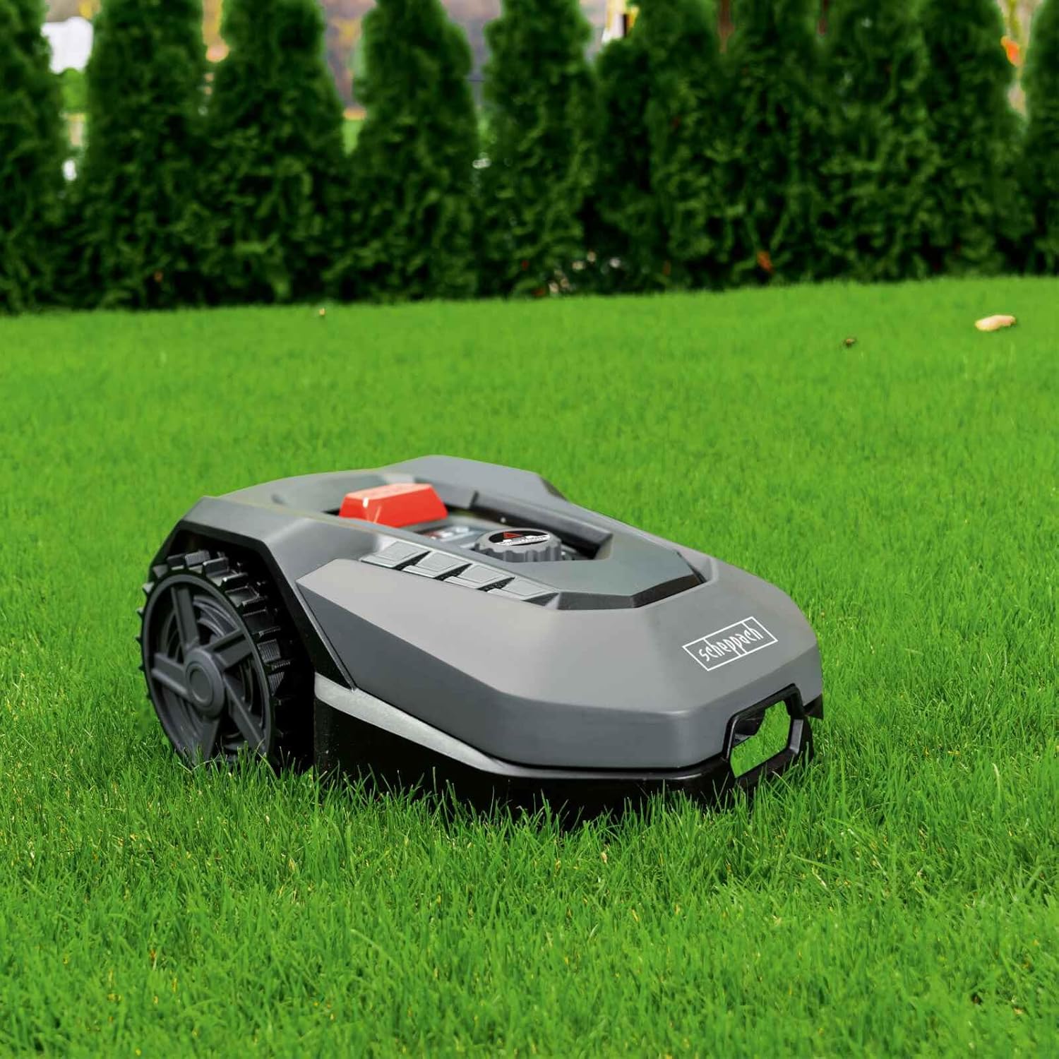 Scheppach Mähroboter RLM500W bis zu 500qm² - inkl. Ersatzmesser | 18cm Schnittbreite | 20-60 mm Schnitthöhe | Regensensor | WiFi & BT | App gesteuert | 35% Steigung | inkl. Station & Zubehör