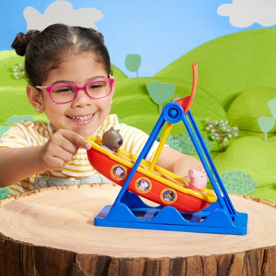 Hasbro Peppa Gris Lekesett Sjørøverkarusell med Figurer