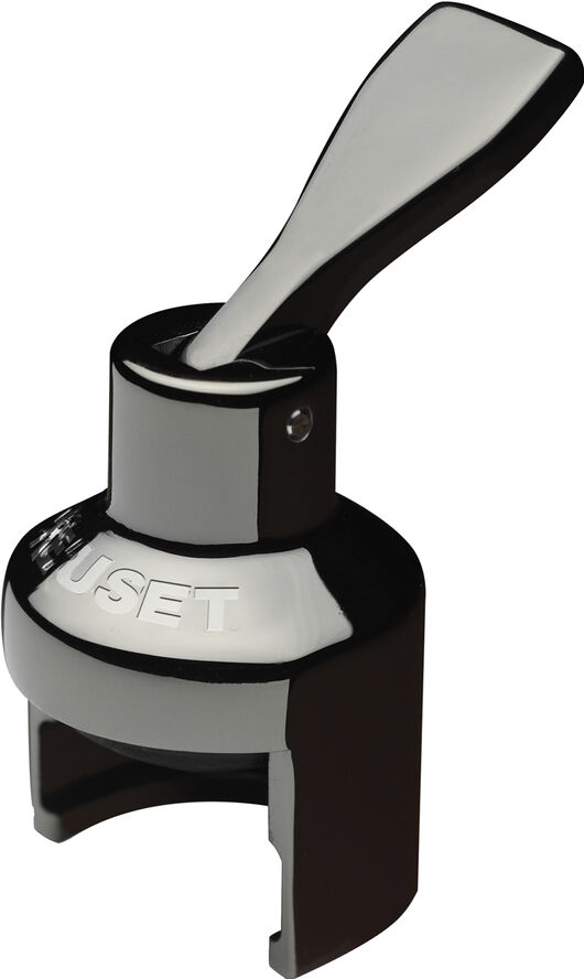 Le Creuset Crown prop Silver black