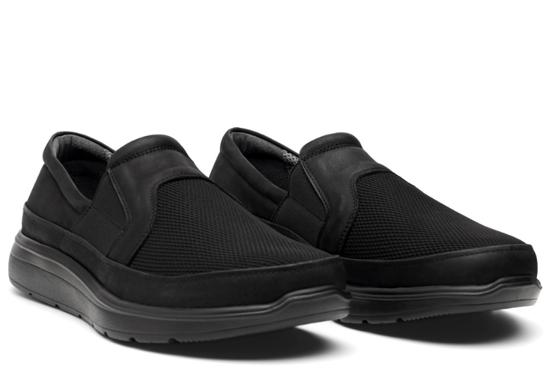 NEW FEET I OLIRET SKIND OG MESH