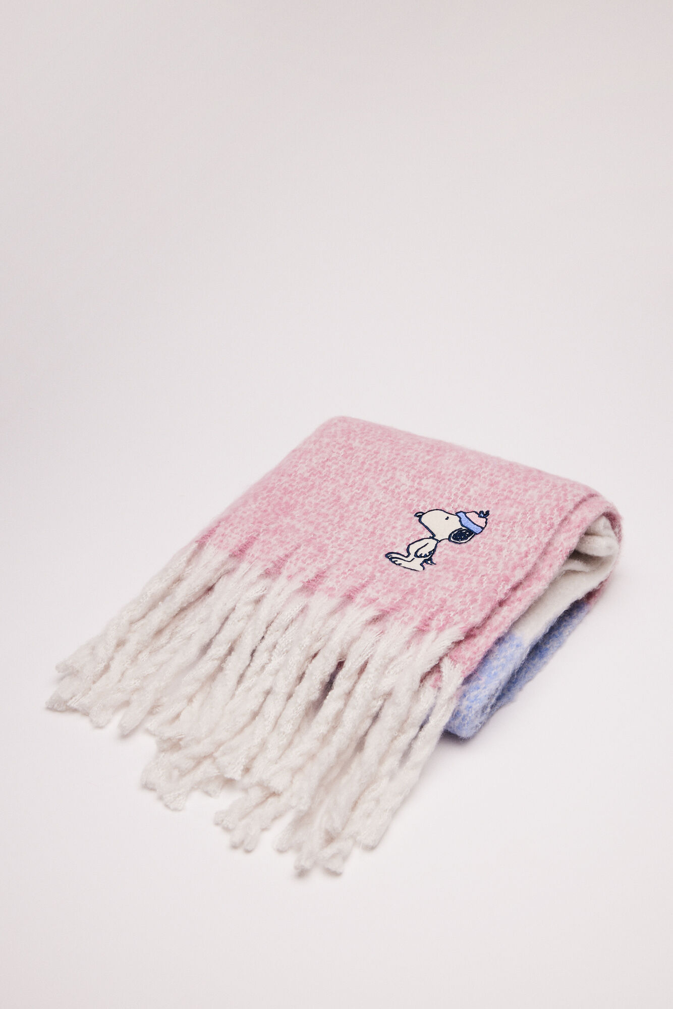 Cachecol Snoopy com efeito mohair