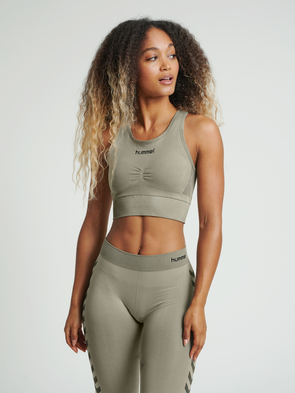 HUMMEL FIRST SEAMLESS BRA WOMAN