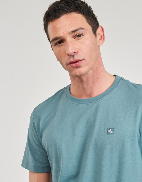 Calvin Klein Jeans - CK EMBRO BADGE TEE - Bleu