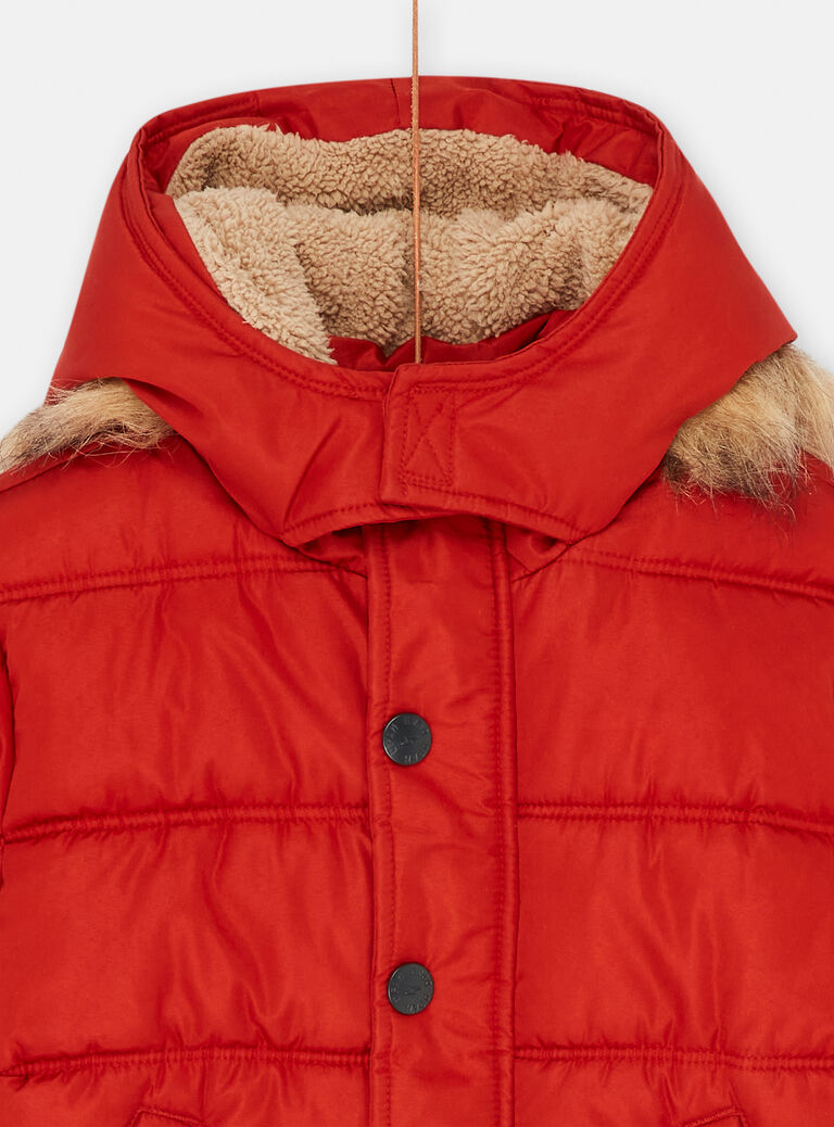 Doudoune à capuche rouge