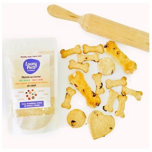 Mistura para bolos Loonypets com coco e mirtilo naturais para cães.