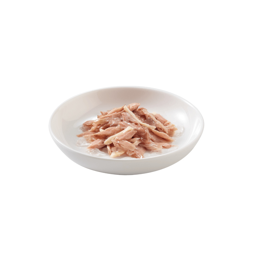 Lata de 85g de atum com frango Schesir para gatos adultos