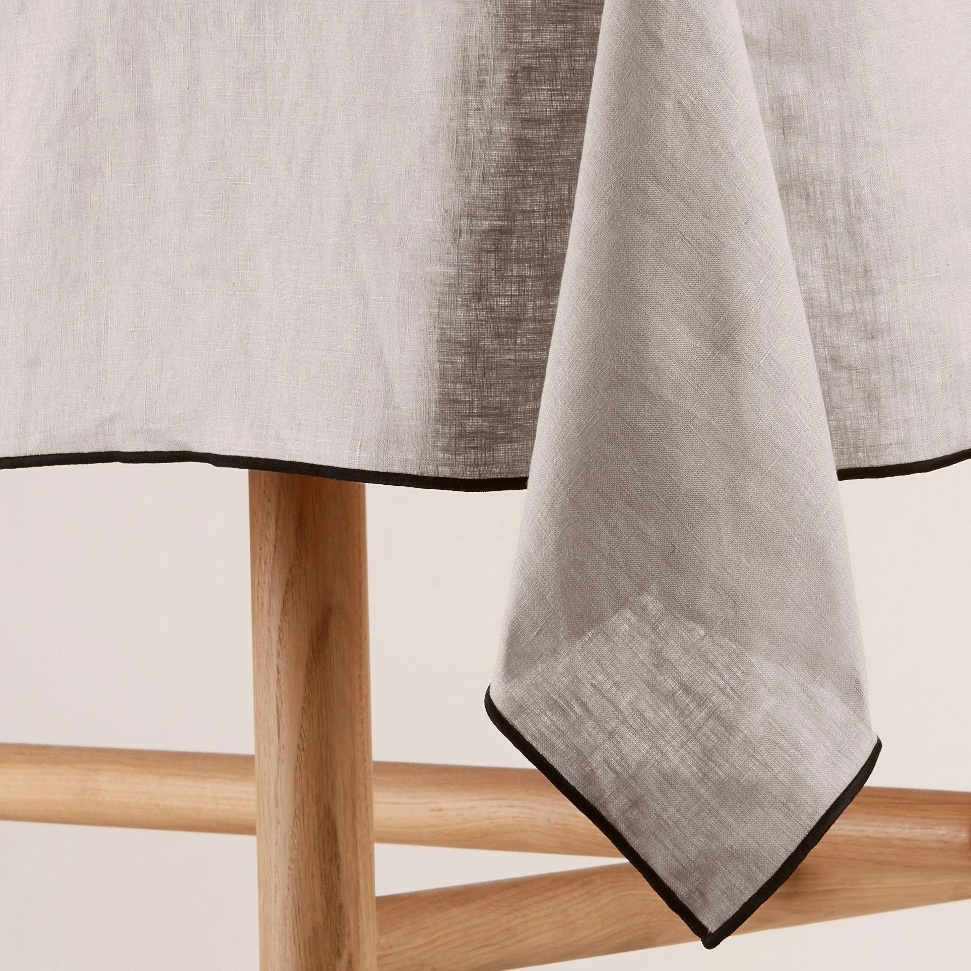 CARLINA - Nappe carrée | Beige