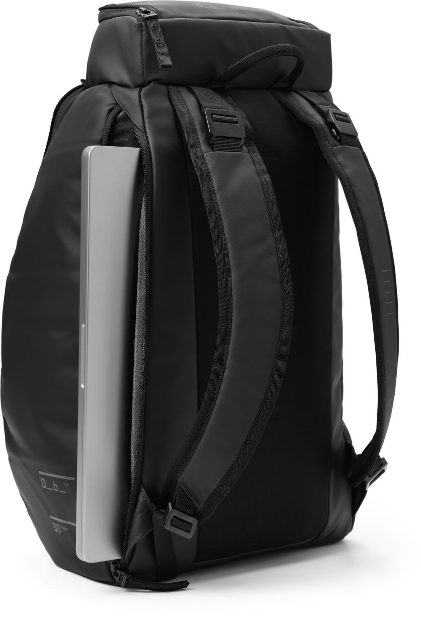 Db Hugger Backpack 30L Black Out