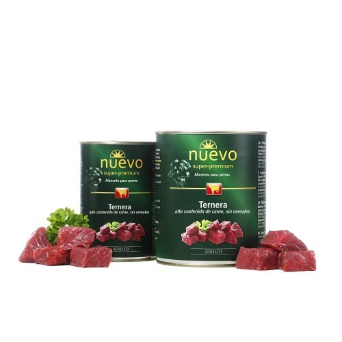 Nova ração úmida para cães adultos com sabor de carne.