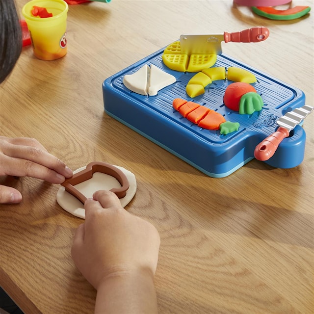 Play-Doh Kitchen Creations Playset Little Chef Starter Set