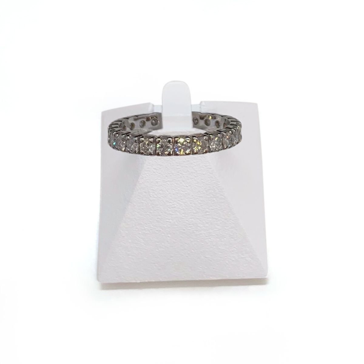 Bague d'occasion or 750 blanc tour complet diamants