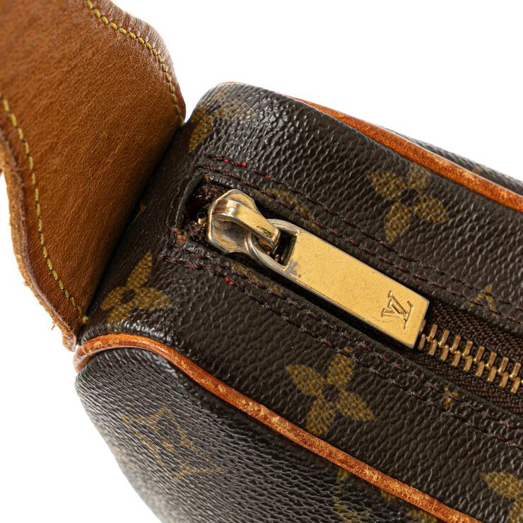 Louis Vuitton Vintage Louis Vuitton Croissant Brown