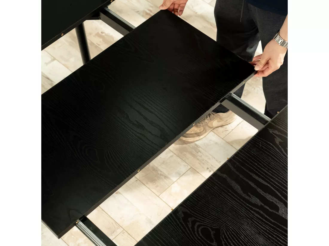 URBAN MEUBLE Table de salle à manger rectangulaire extensible noir effet bois de style scandinave pieds noir 120-160 WHALEN DARK WOOD STRETCH TABLE BLACK LEG