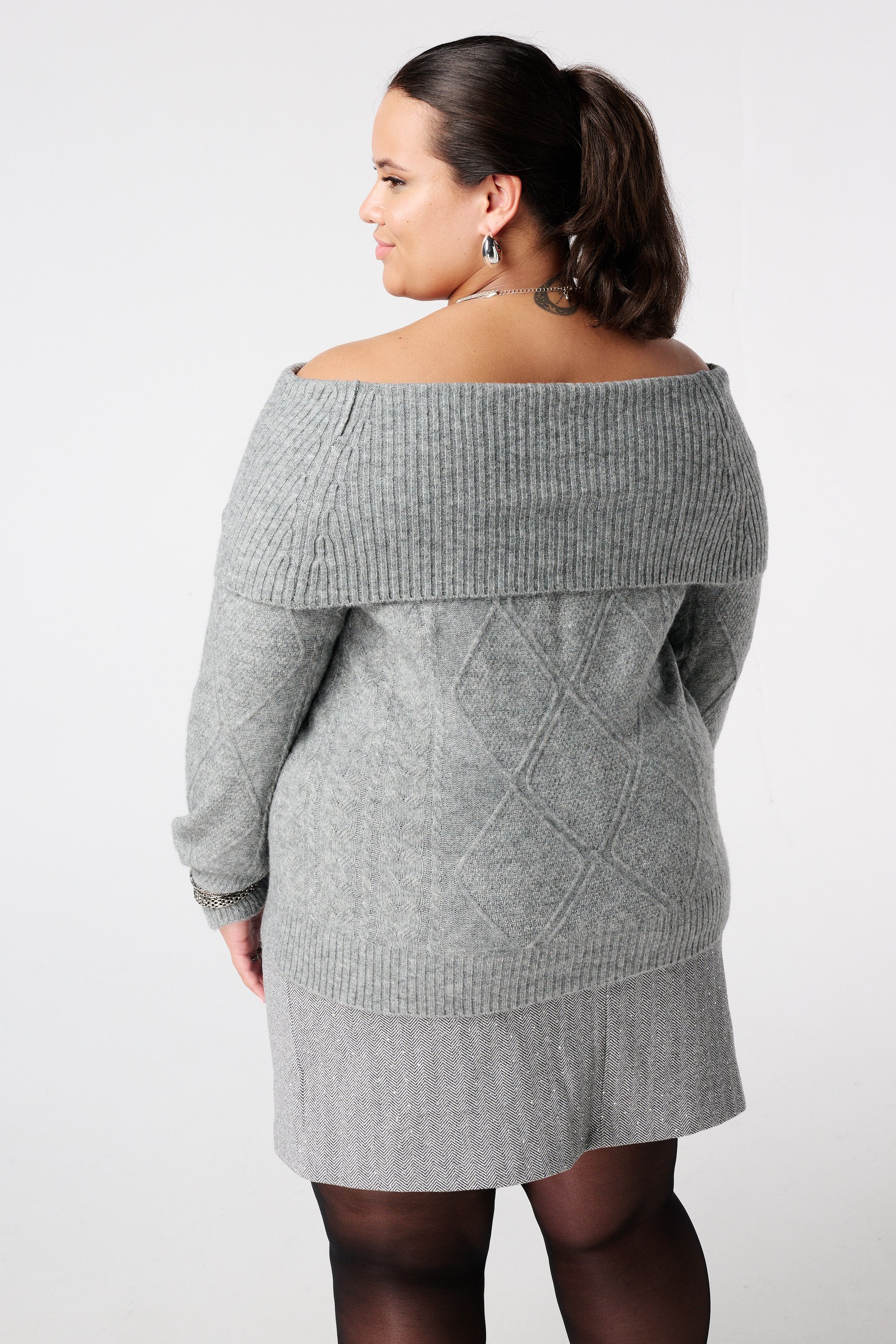 Off-shoulder trui met kabelpatroon light grey melange