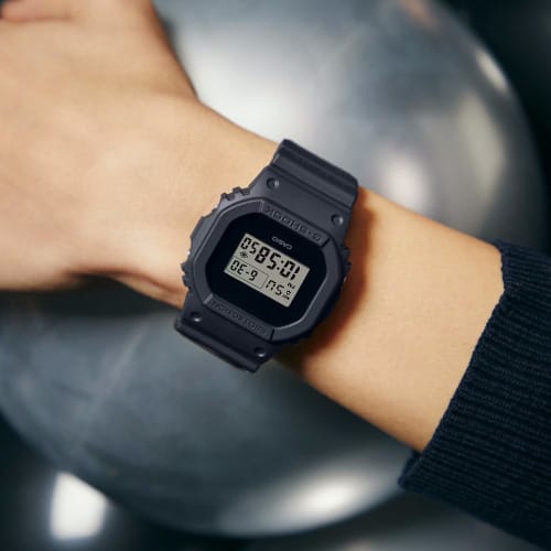 Montre G-Shock DWE-5657RE-1ER Noir