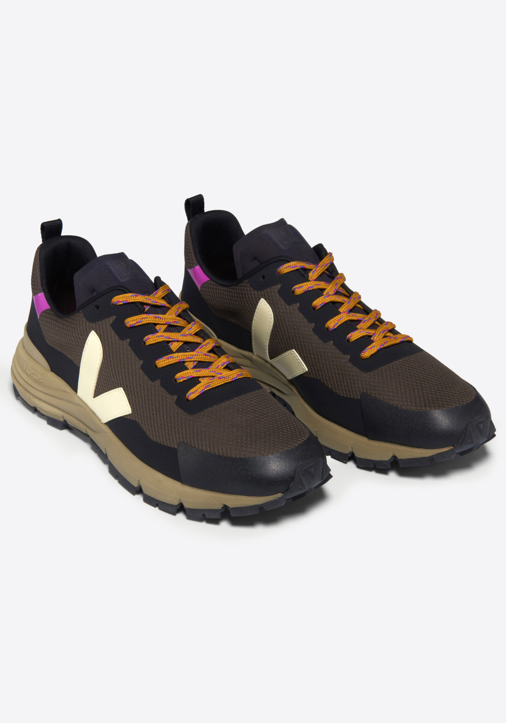 Veja Outdoorschuh Dekkan Alveomesh Eagle Calcaire