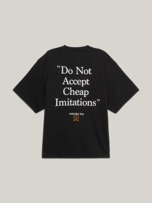 Camiseta Tommy x Awake NY com slogan nas costas