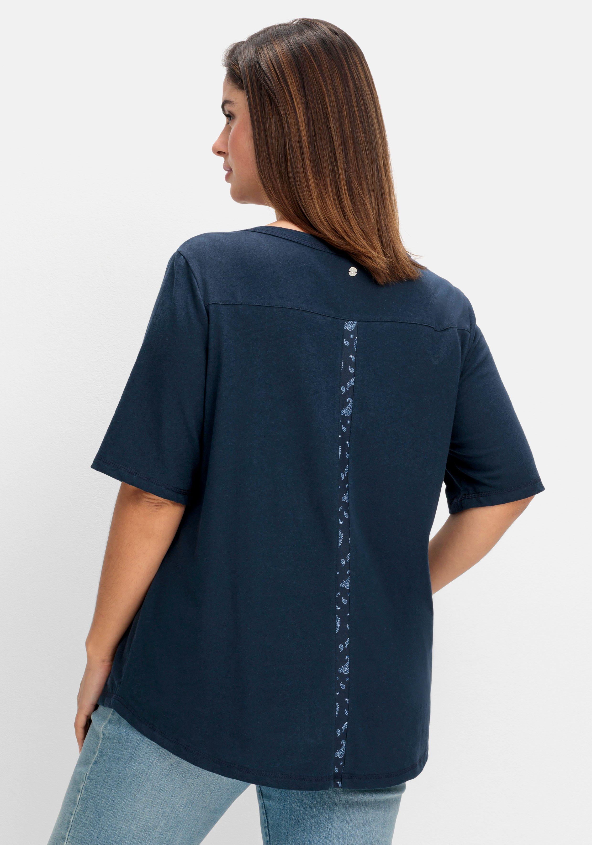 Shirt im Leinen-Mix, mit Druck hinten