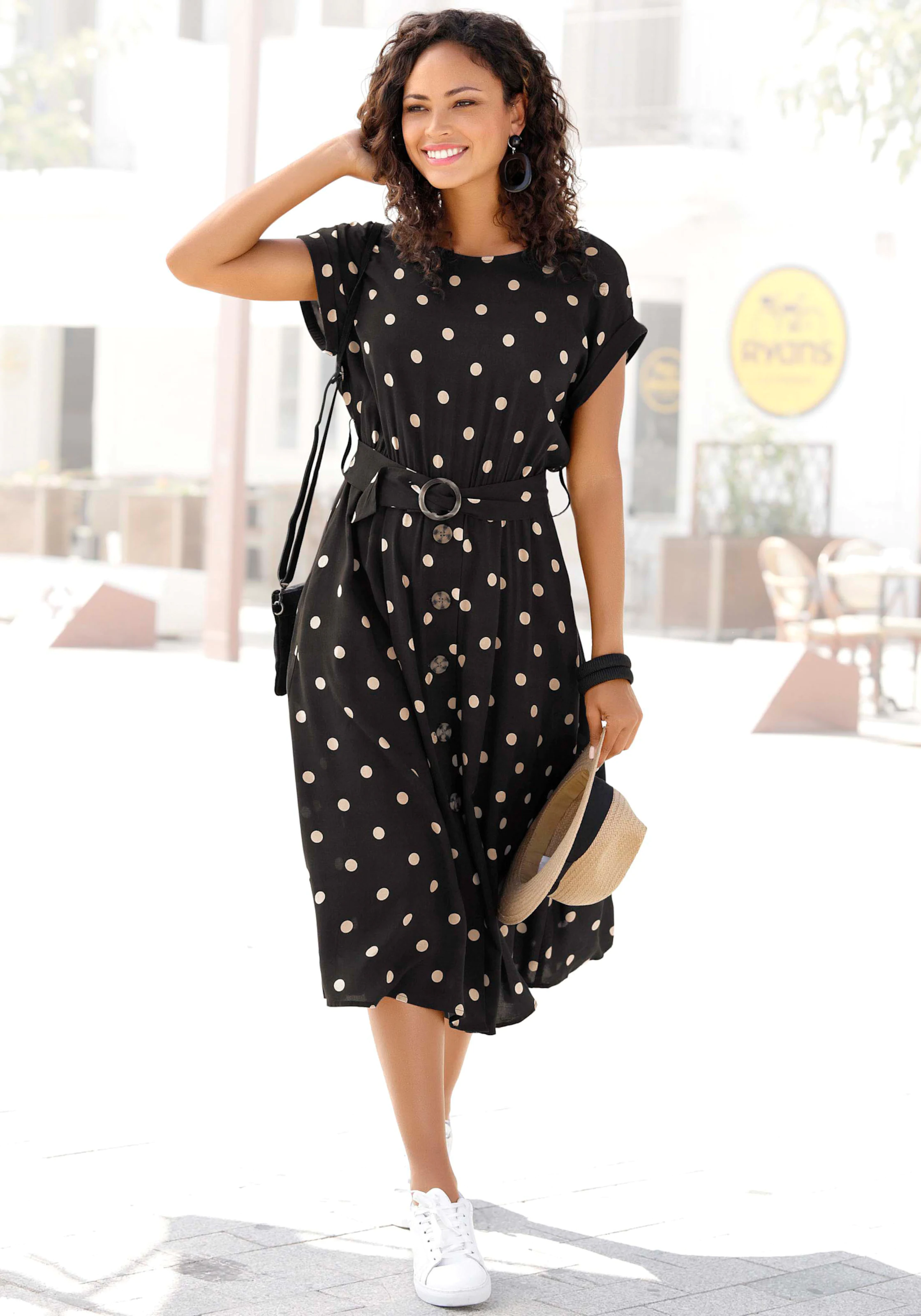 LASCANA Midikleid in schwarz-sand-bedruckt