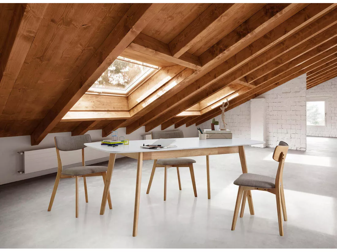 Table rectangulaire extensible scandinave blanc brillant et pieds bois clair Askin 140 à 180cm