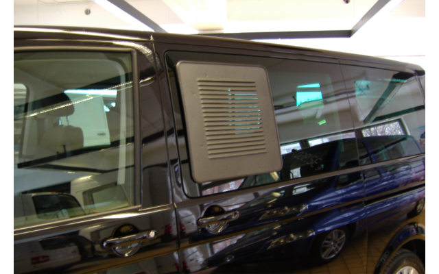 Hülsberg Lüftungsgitter Aluminium passend für VW Bus T6 Schiebefenster