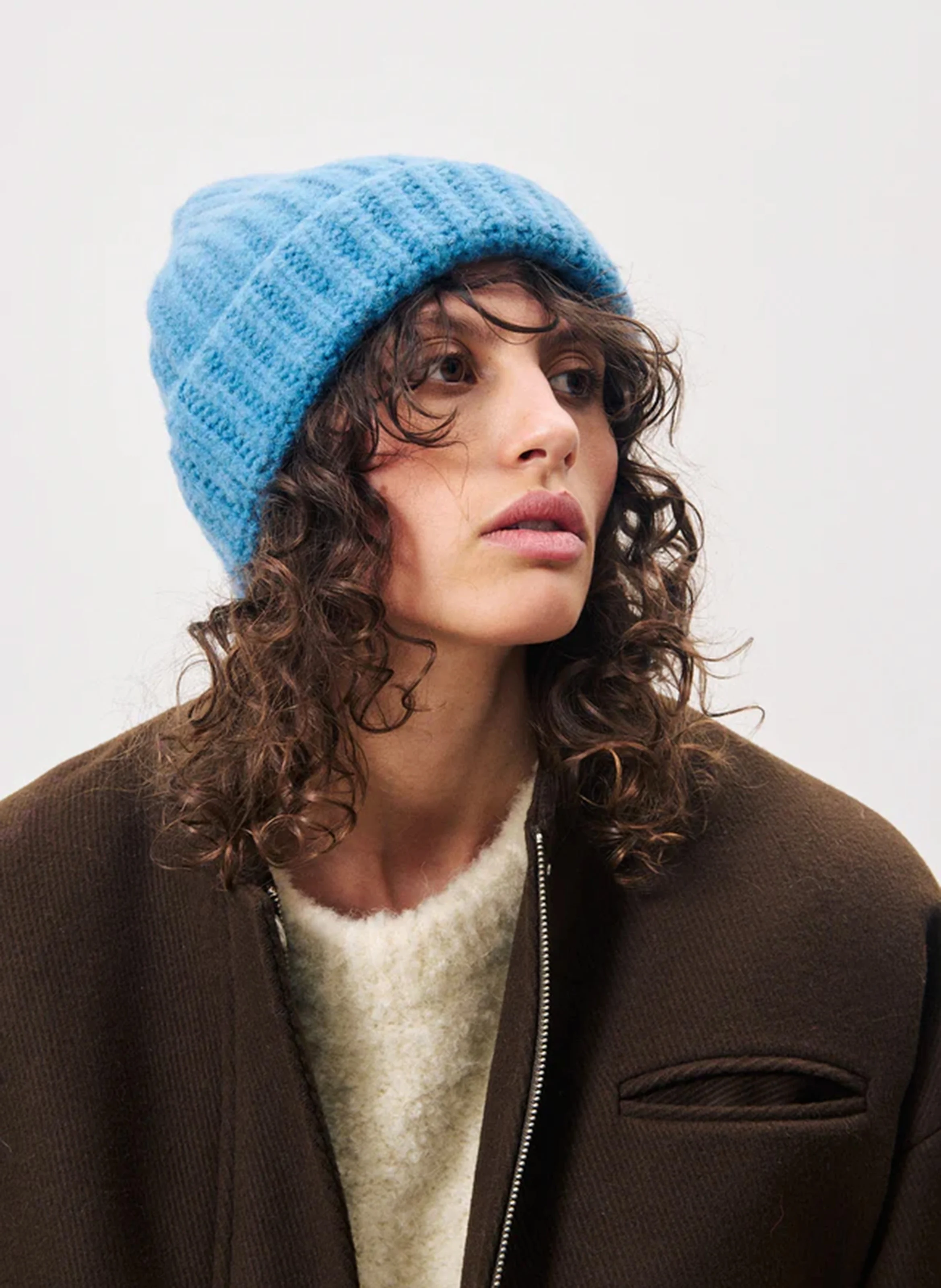 PEGGIE - Bonnet côtelé en laine mélangée | Bleu