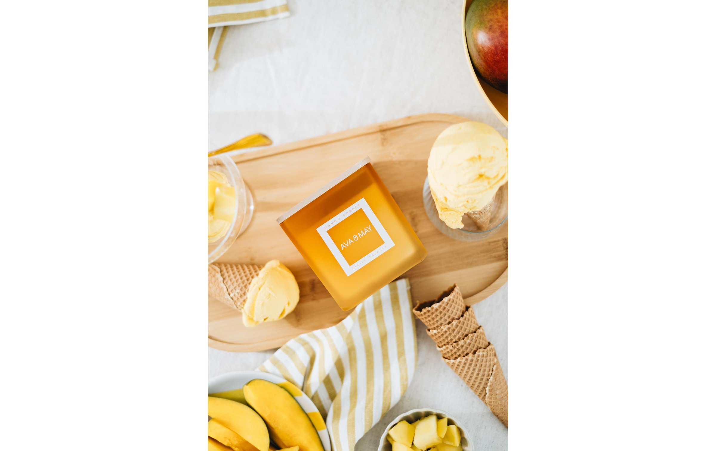 AVA & MAY Duftkerze »Mango Sorbet 450 g«