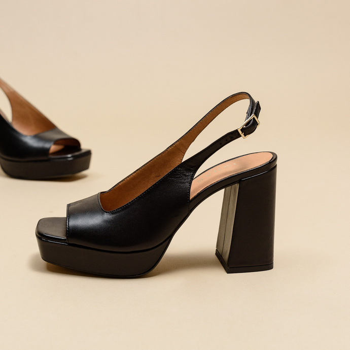 Escarpins à bouts ouverts carrés et talons hauts  en cuir noir