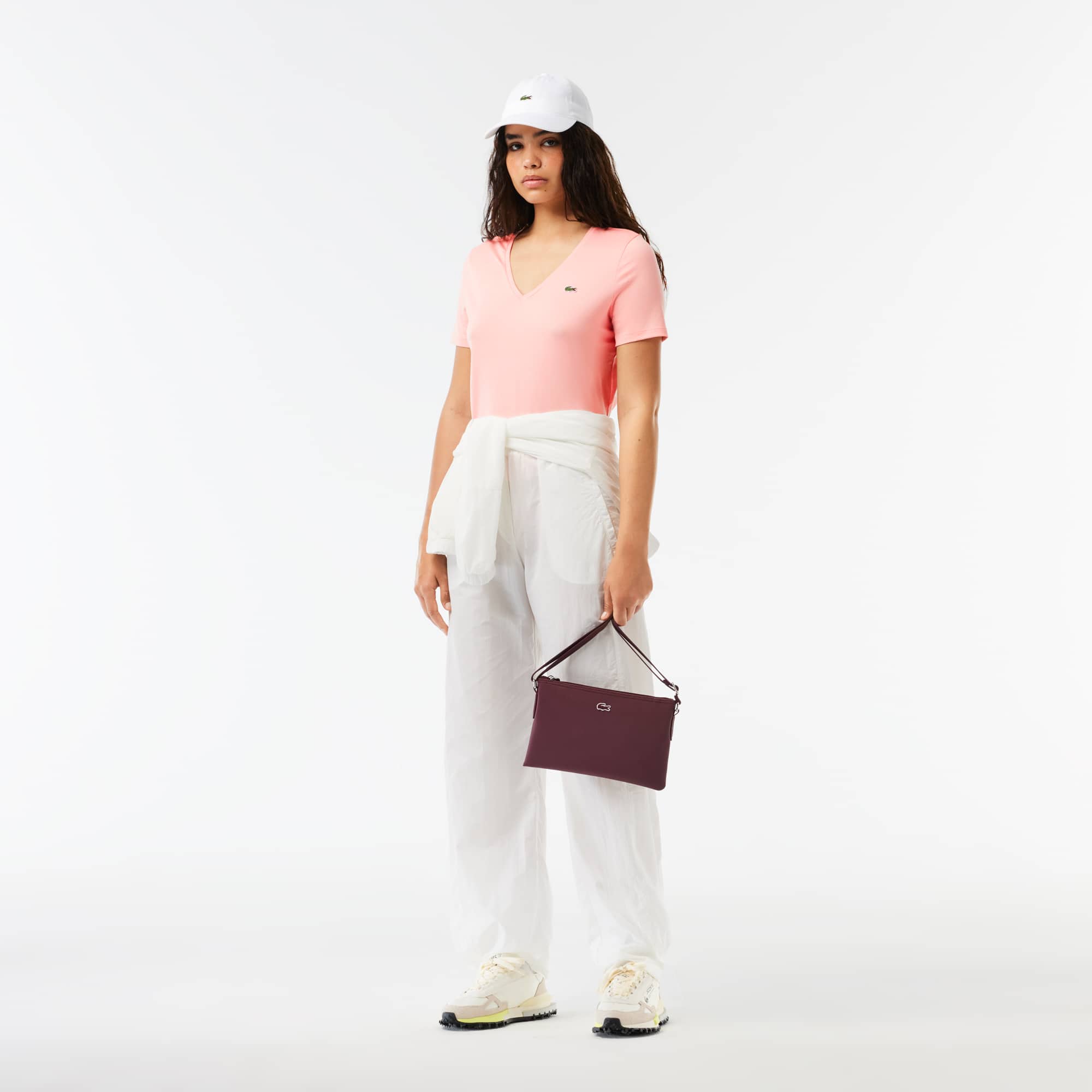 T-shirt à col V loose fit en coton uni T-Shirts - Rose - Lacoste - Femme
