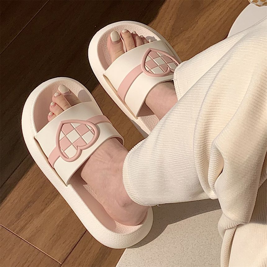 ZORI - Check Heart Slippers