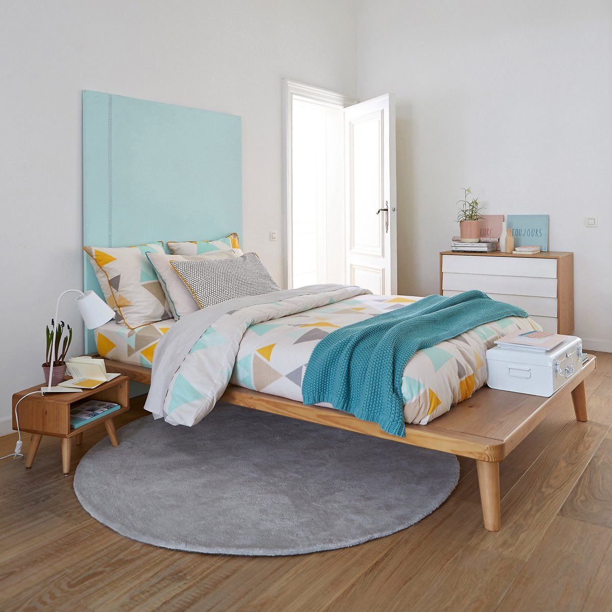 LA REDOUTE INTERIEURS<br>Cama plataforma em pinho maciço + base de cama, Jimi