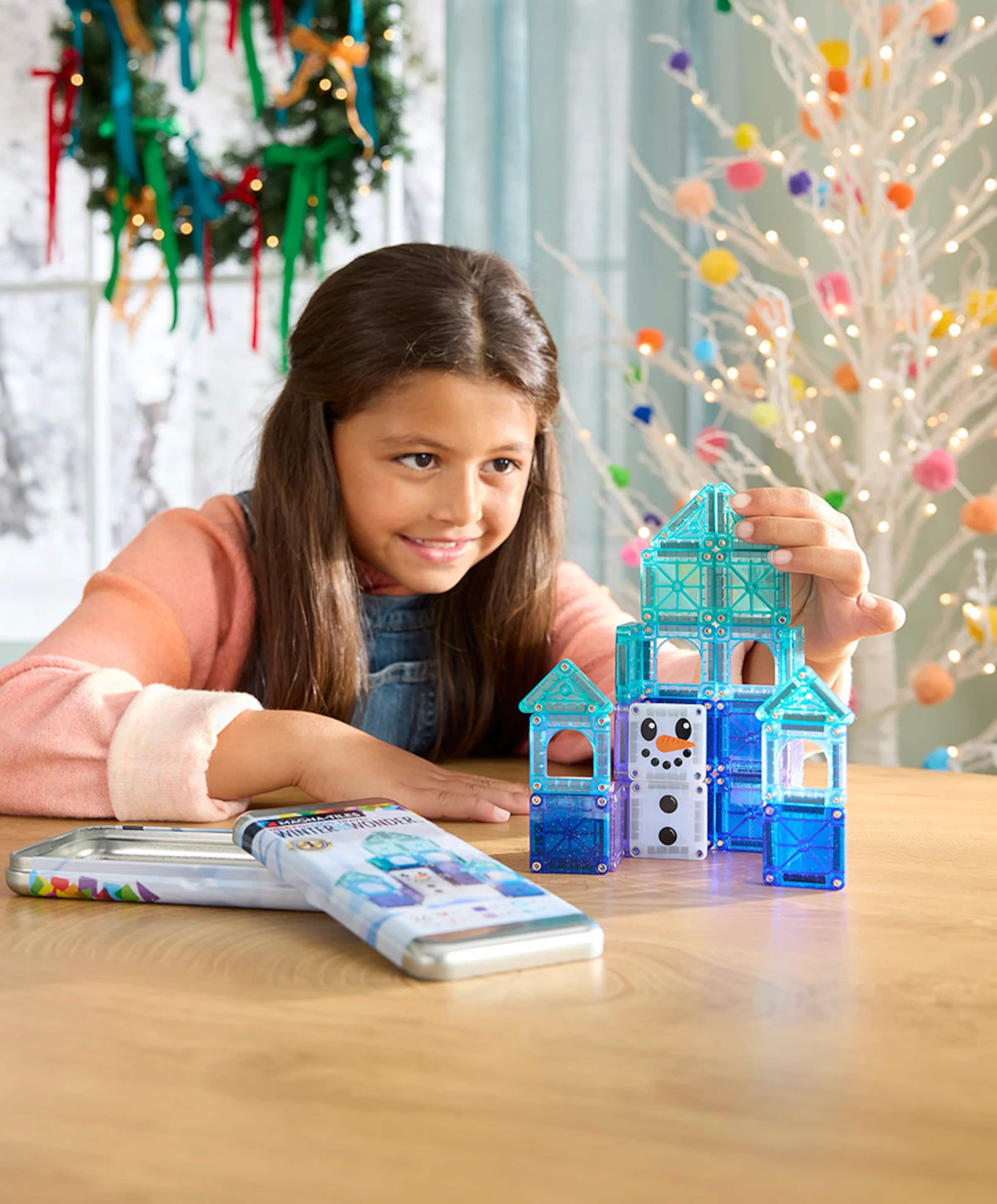 Magna-Tiles MicroMAGS Travel Winter Wonderland 26 piece set