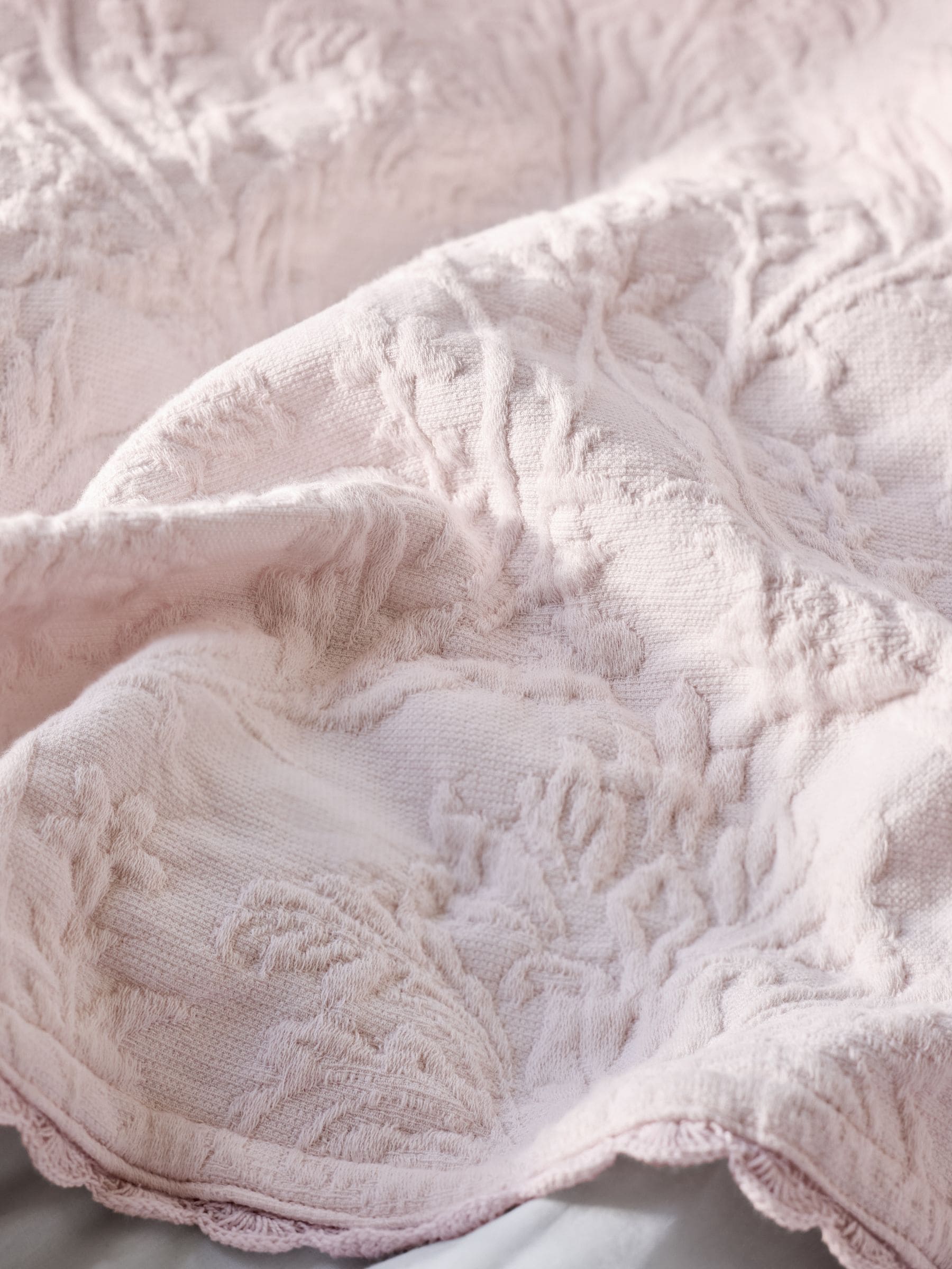 Shabby Chic by Rachel Ashwell® Textured Floral Matelasse Throw
