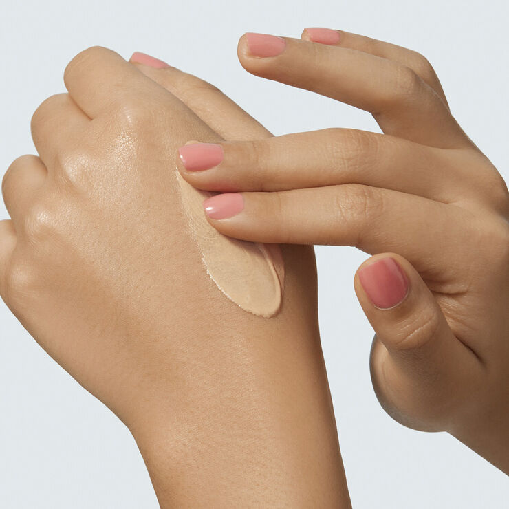 SUPERGOOP Glowscreen - Sunscreen SPF 30 PA    with Hyaluronic Acid   Niacinamide