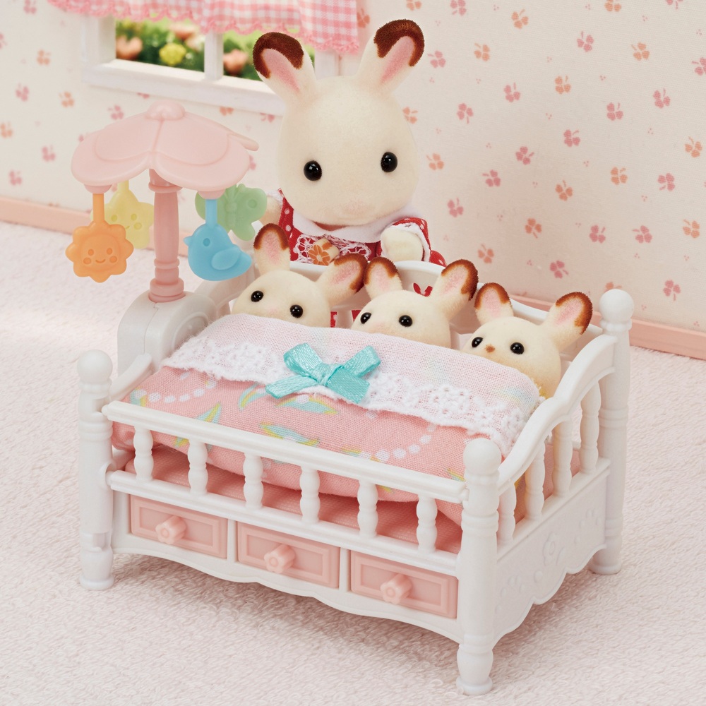 Sylvanian Families Kinderbett mit Mobile