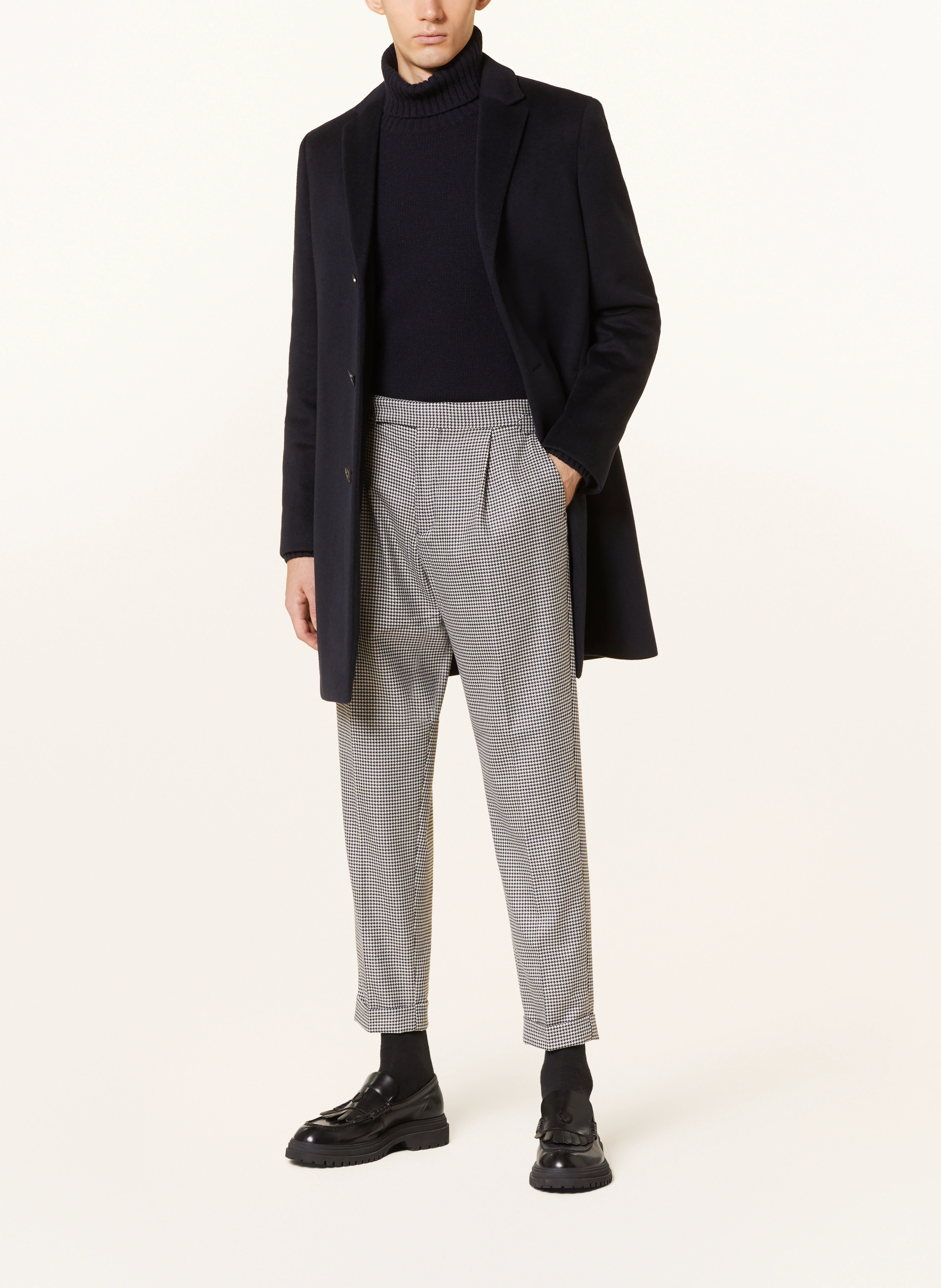 REISS Mantel GABLE