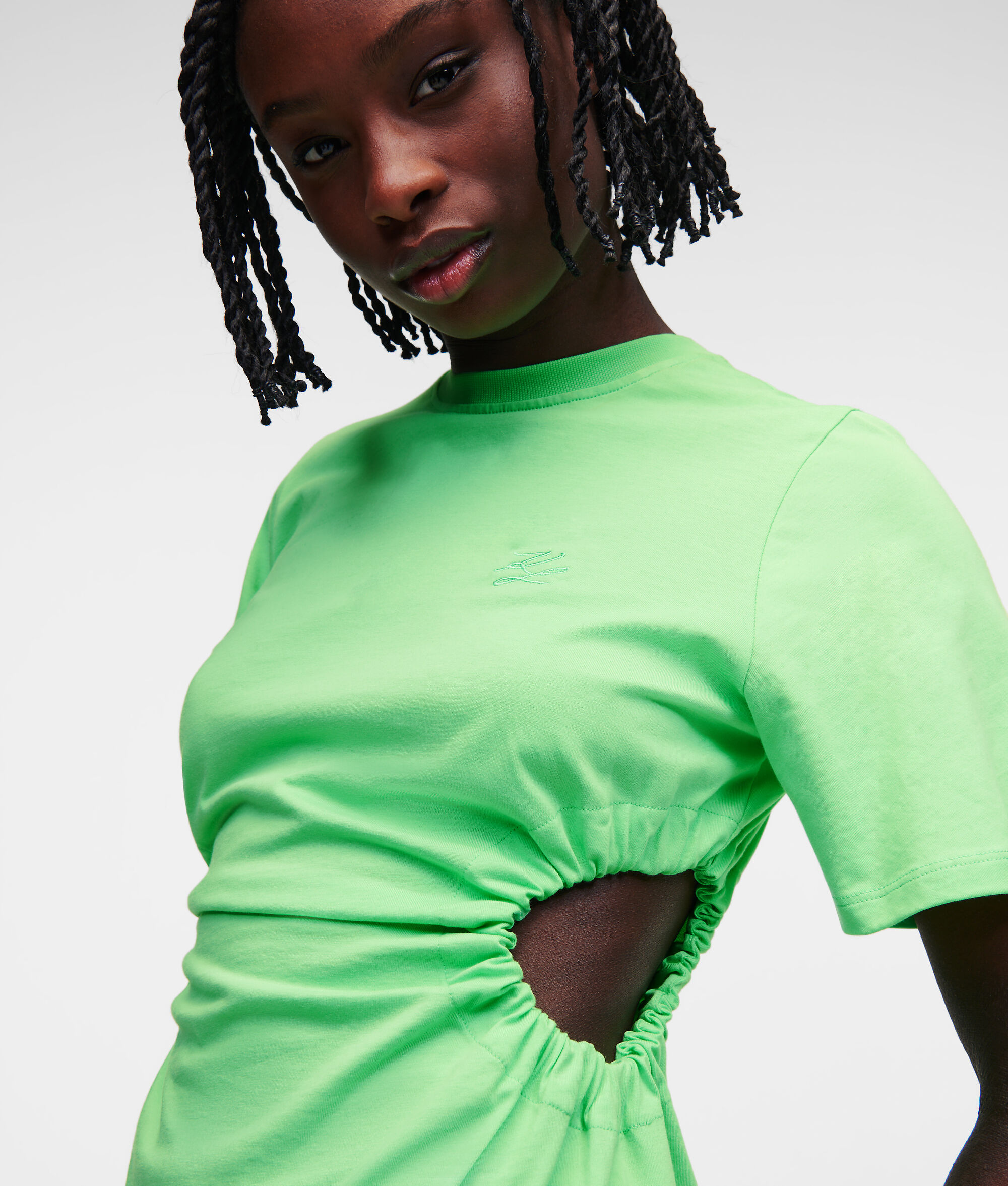 ROBE EN JERSEY AVEC DÉCOUPE