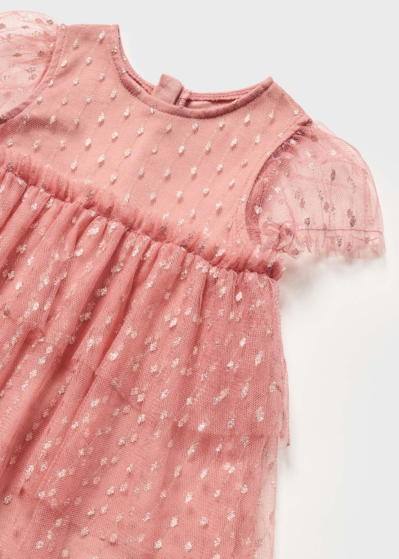 Vestido de bebê com babados de tule