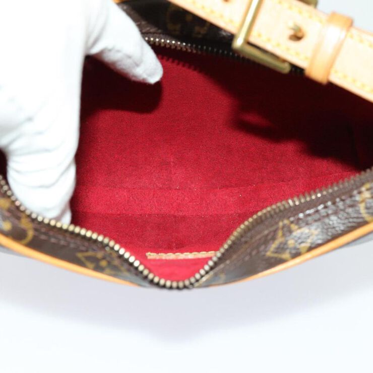 Louis Vuitton Vintage Louis Vuitton Croissant Brown