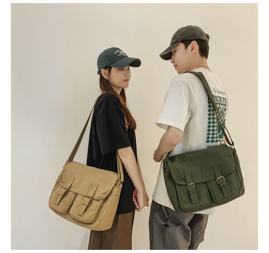 EAVALURE - Geknoopte effen canvas crossbodytas